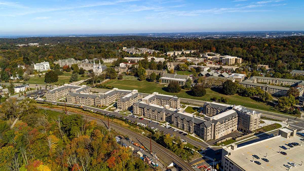 PSX399_20191019_19-aerial-behind-commons PSX399_20191019_19-aerial-behind-commons