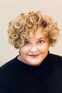 Female 2022 Annual Research Symposium keynote speaker, Dr. Shannon Zenk.